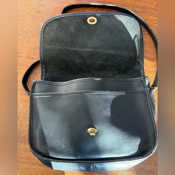 Coach Cross Body City bag - Picture 2 of 9